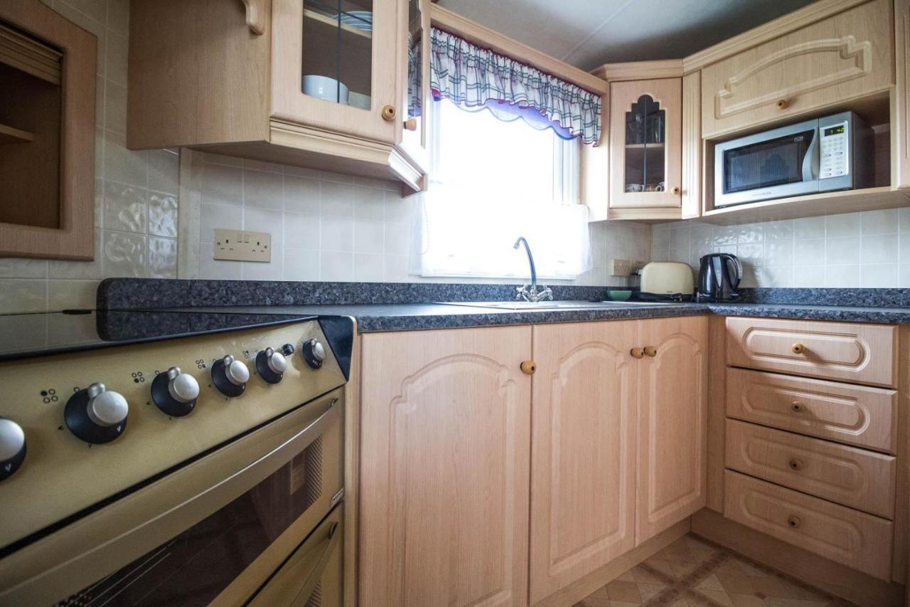 Brilliant Caravan For Hire At Manor Park In Hunstanton Norfolk Ref 23176K Otel Dış mekan fotoğraf