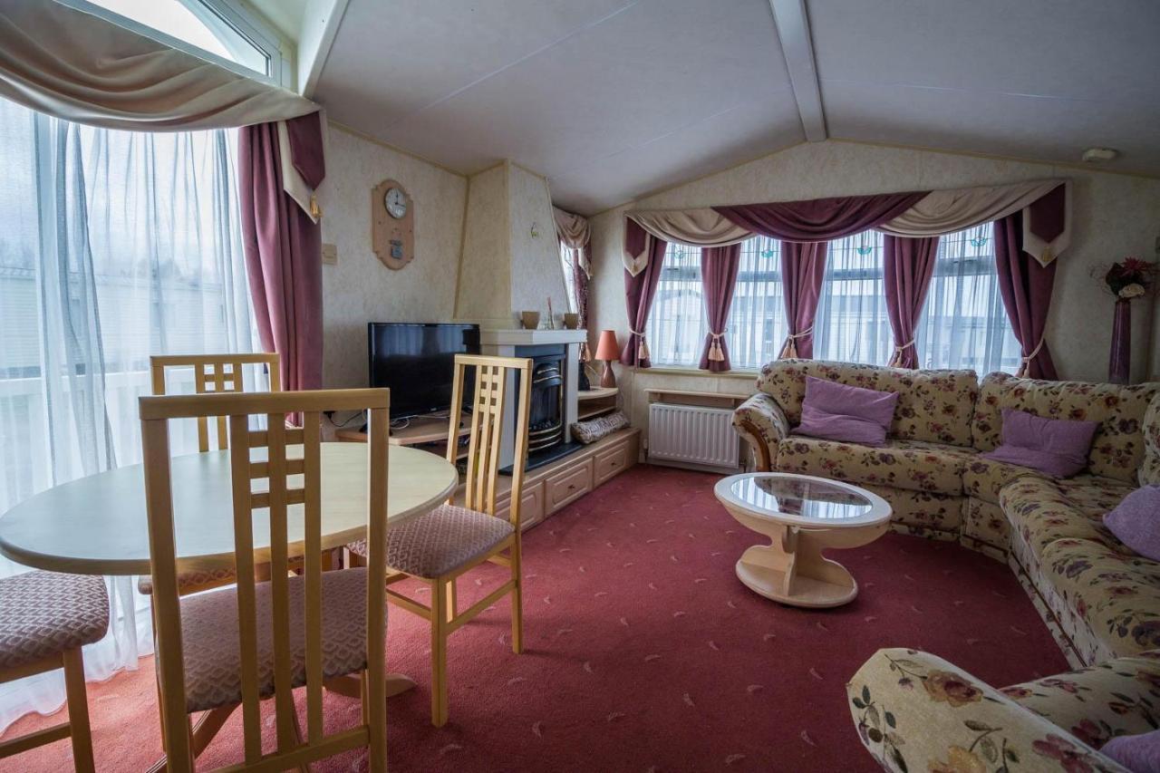 Brilliant Caravan For Hire At Manor Park In Hunstanton Norfolk Ref 23176K Otel Dış mekan fotoğraf