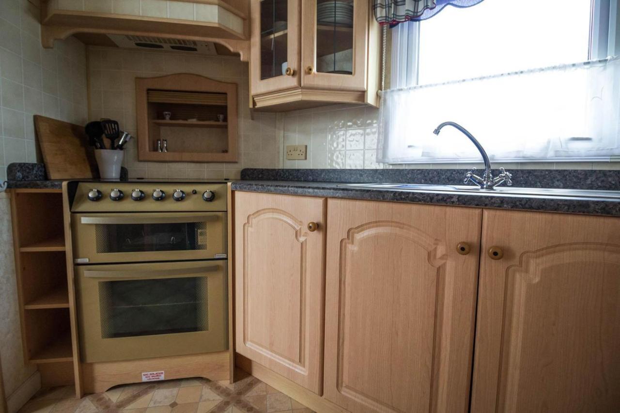 Brilliant Caravan For Hire At Manor Park In Hunstanton Norfolk Ref 23176K Otel Dış mekan fotoğraf