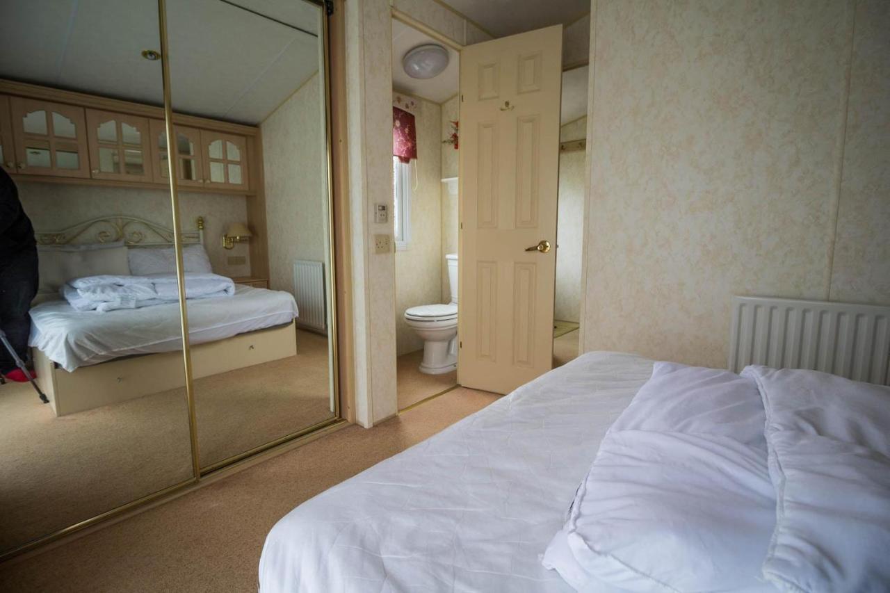 Brilliant Caravan For Hire At Manor Park In Hunstanton Norfolk Ref 23176K Otel Dış mekan fotoğraf
