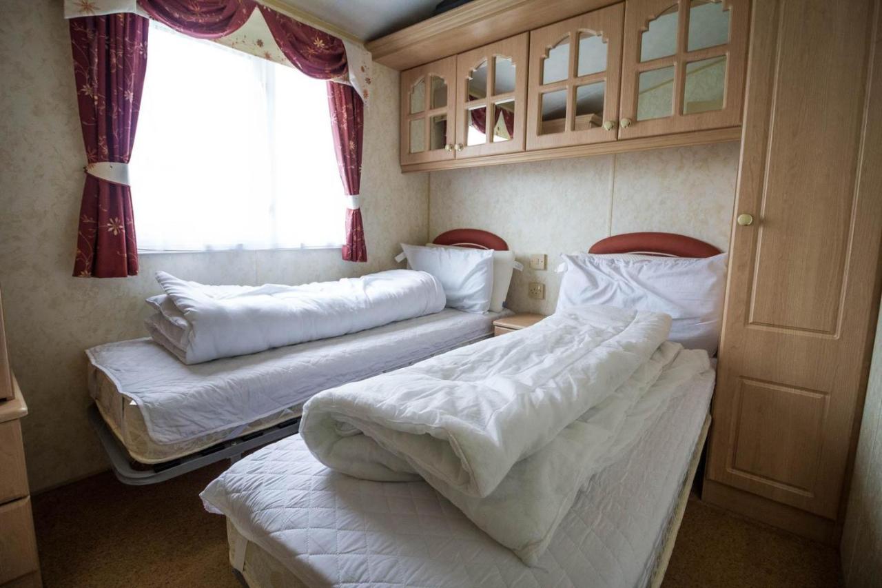 Brilliant Caravan For Hire At Manor Park In Hunstanton Norfolk Ref 23176K Otel Dış mekan fotoğraf