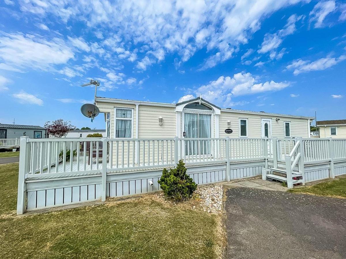 Brilliant Caravan For Hire At Manor Park In Hunstanton Norfolk Ref 23176K Otel Dış mekan fotoğraf