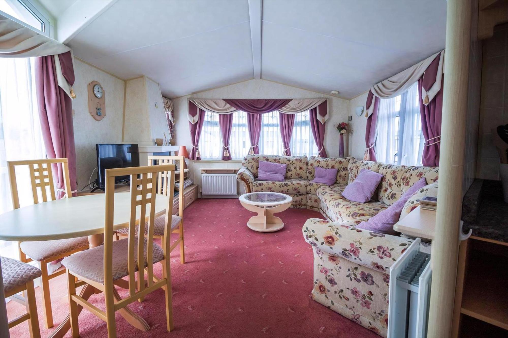 Brilliant Caravan For Hire At Manor Park In Hunstanton Norfolk Ref 23176K Otel Dış mekan fotoğraf