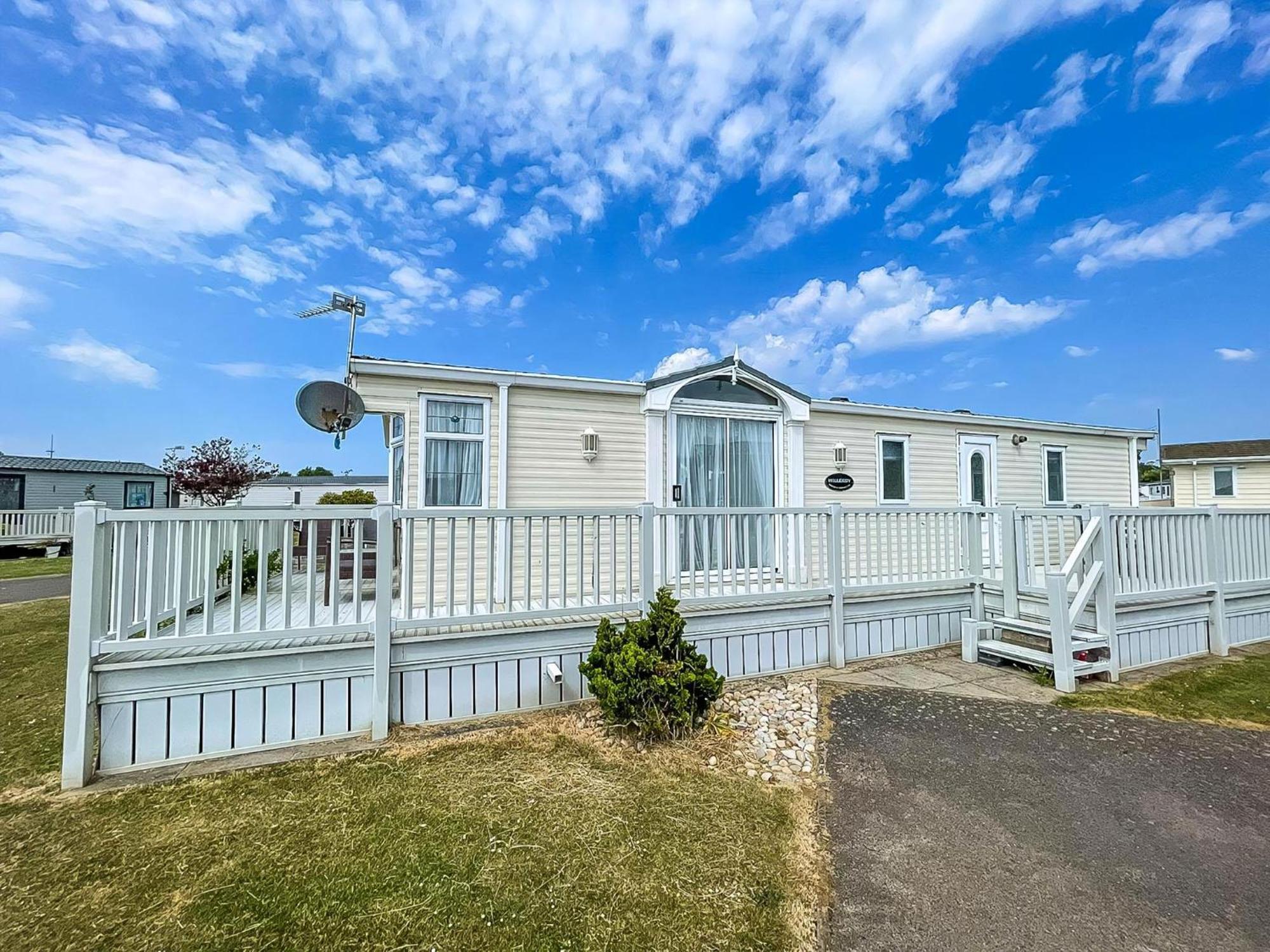 Brilliant Caravan For Hire At Manor Park In Hunstanton Norfolk Ref 23176K Otel Dış mekan fotoğraf